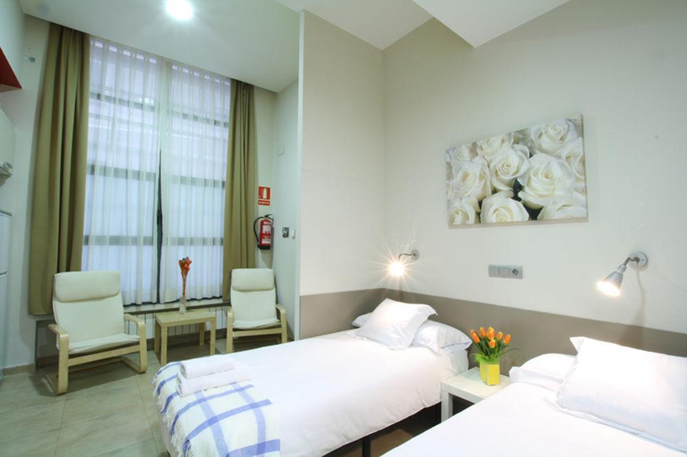 Barcelona Sants Station Apartments Esterno foto
